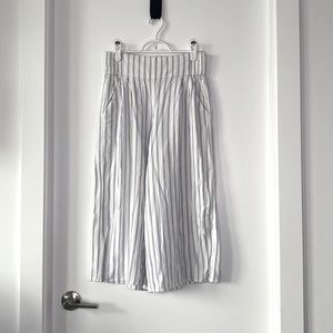 Wide Leg Aritzia Trousers